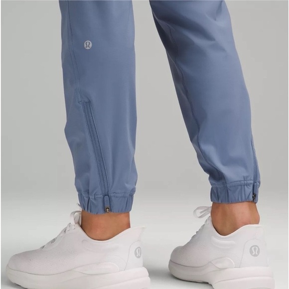 Lululemon Adapted State High Rise Jogger Pants Oasis Blue Size 14 NWT - Picture 4 of 10